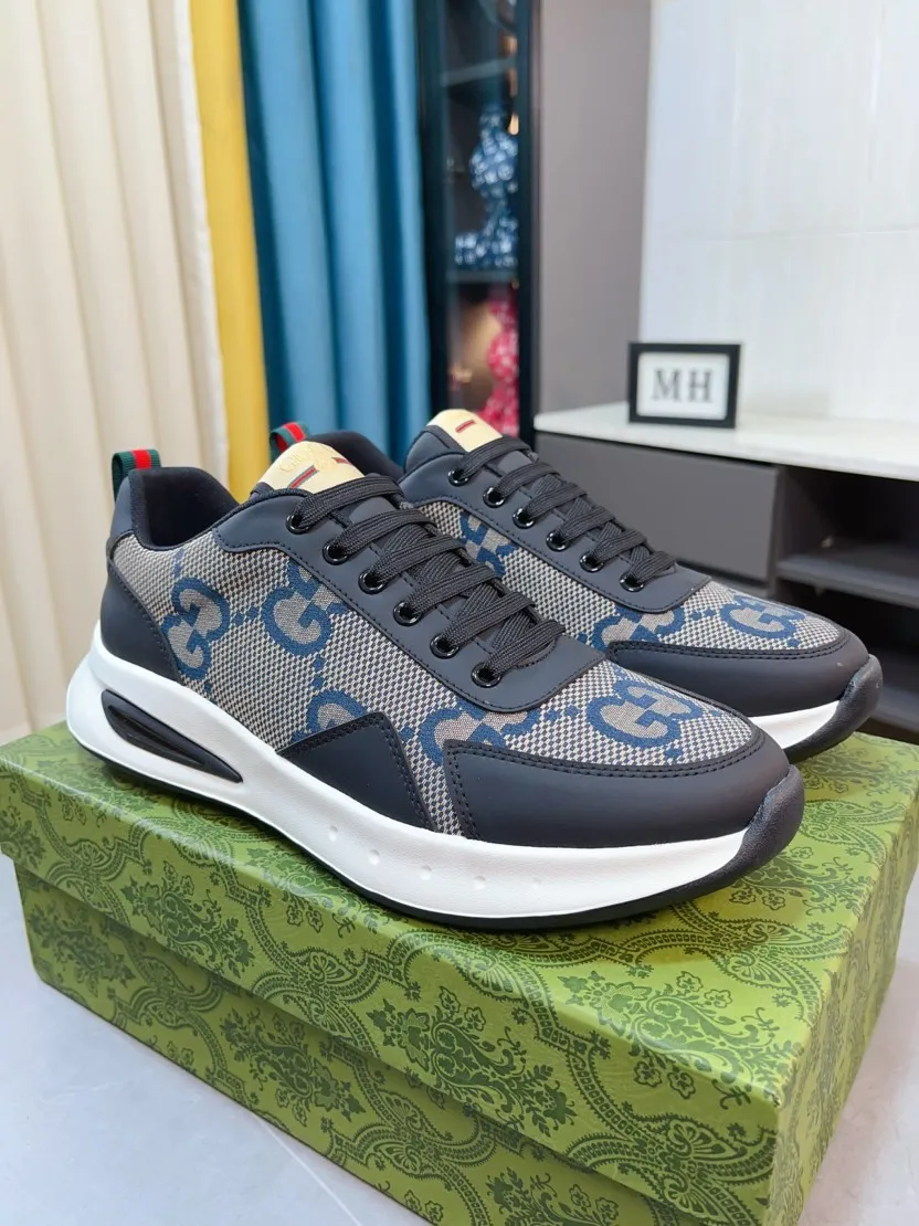 Men's shoes 💰440🌹🌹[GUCCI] Gucci's new lace-up casual men's shoes are on the market first, and the materials and workmanship are superior to all versions on the market. The highest quality shipped first-layer cowhide with imported original perforated materials➕Genuine leather lining, privately molded soft outsole, high foot comfort, imported special materials highlight the brand's unique charm, high-end customization 38-44